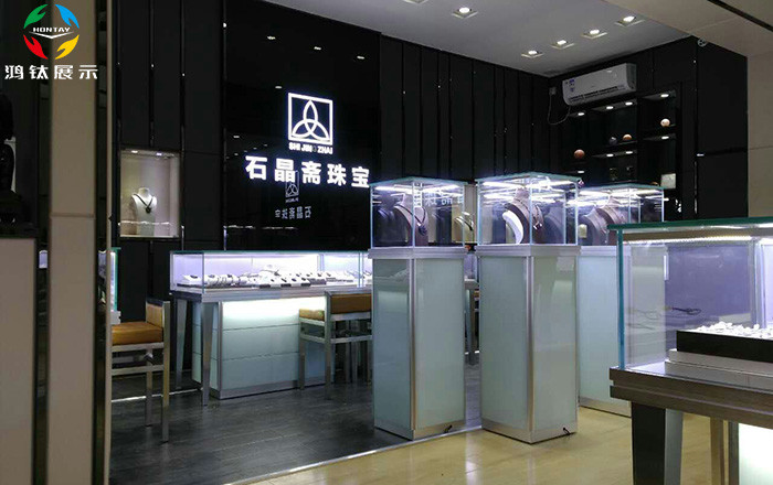 網(wǎng)購(gòu)珠寶展示柜臺(tái)的益處與弊端！