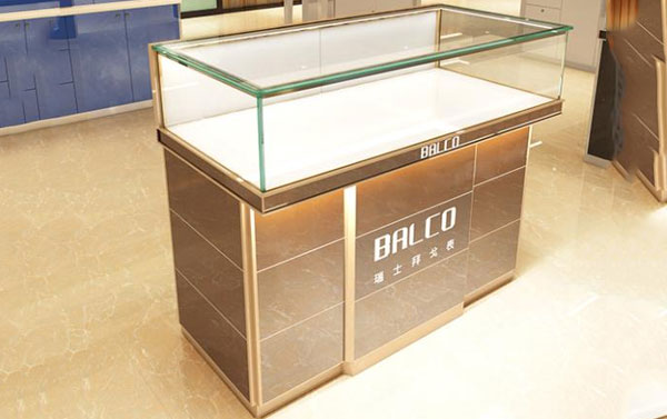 哪里有玻璃展示柜，這個廠大家都定制了