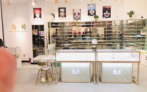 玻璃珠寶展柜為何受歡迎？